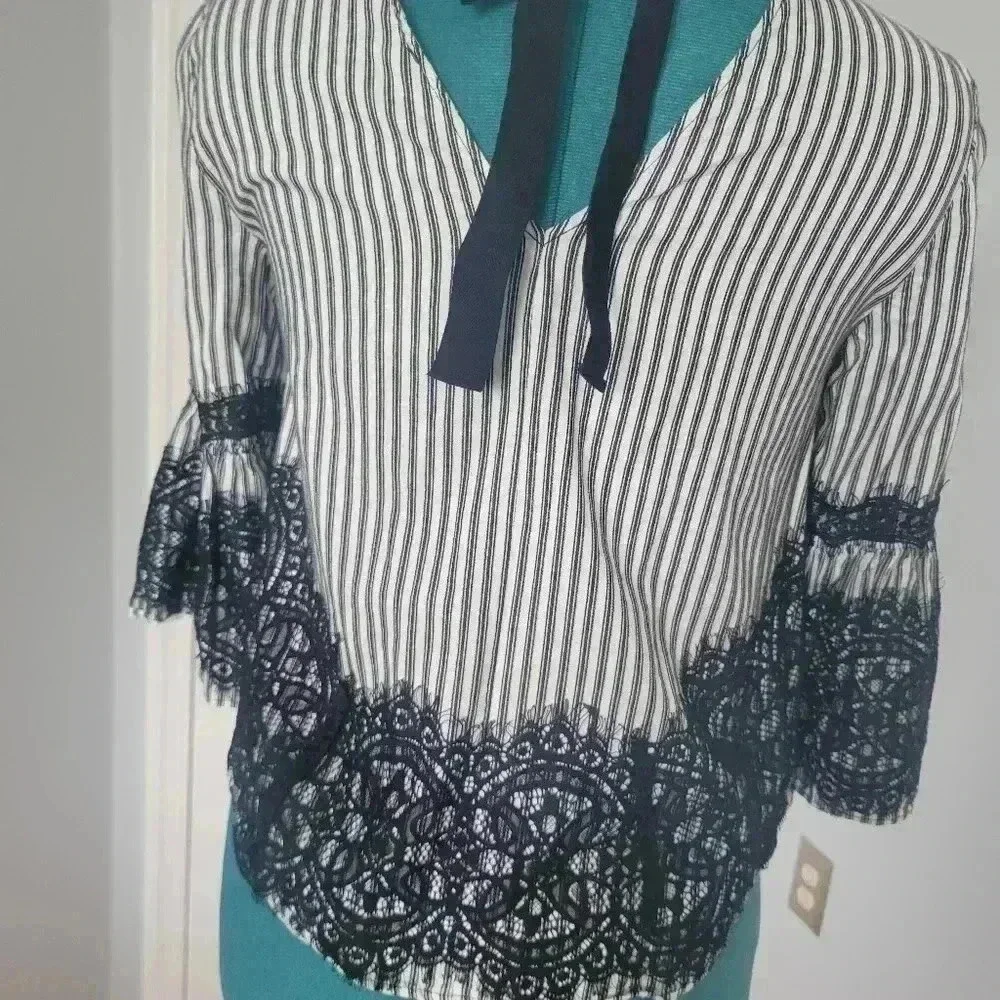 EUC Zara XS Lace Bell Sleeve Striped Tie Back Blouse